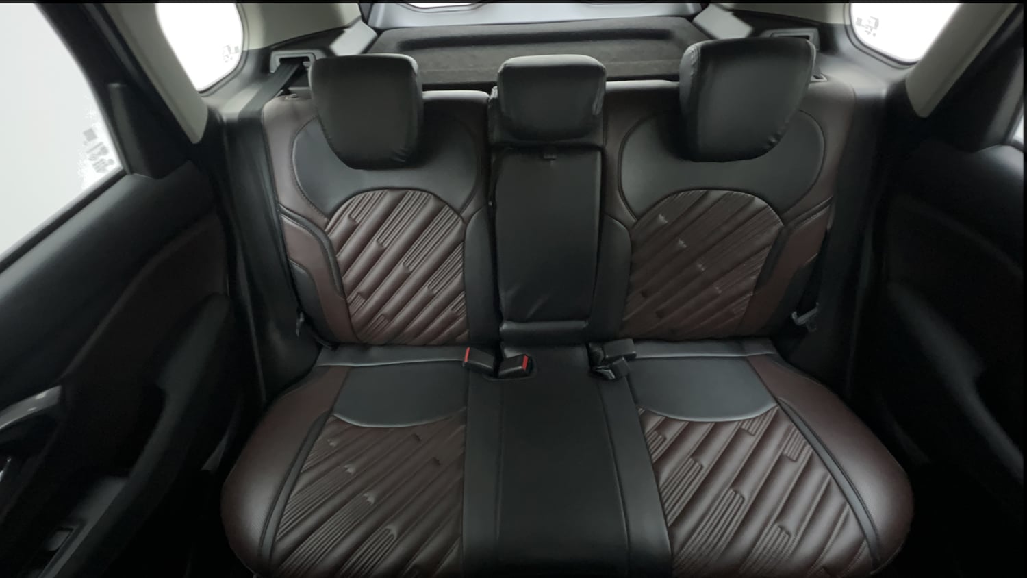Used 2023 Maruti Suzuki Grand Vitara Delta Smart Hybrid Petrol Manual interior REAR SEAT CONDITION VIEW
