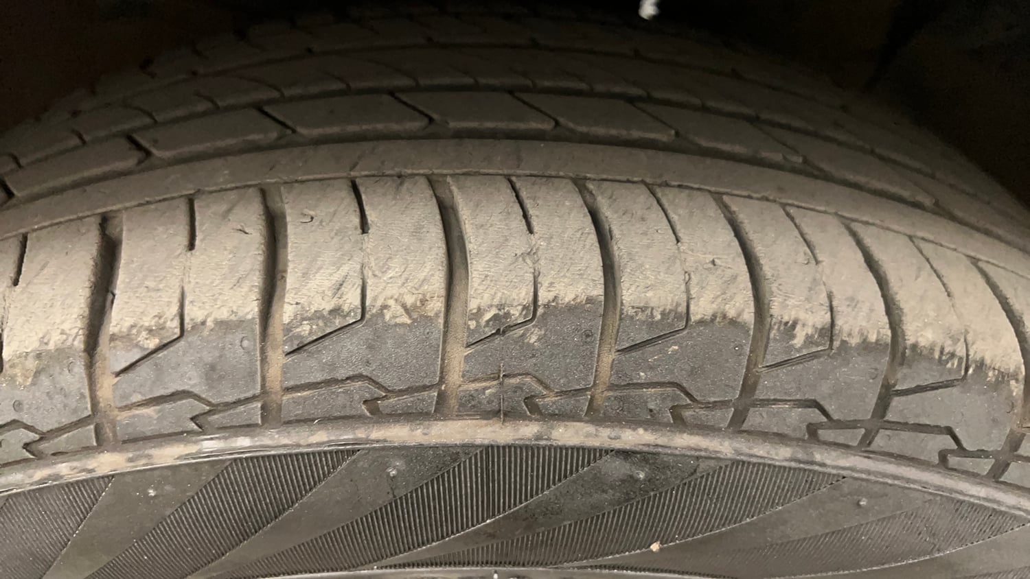 Used 2017 Hyundai Creta 1.6 SX Plus AT Petrol Petrol Automatic tyres RIGHT FRONT TYRE TREAD VIEW