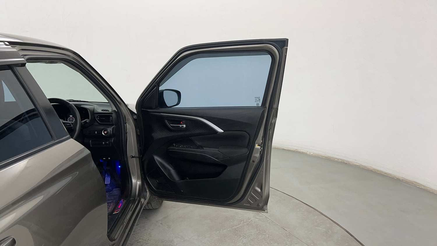 Used 2025 Maruti Suzuki Swift ZXi Plus Petrol Manual interior RIGHT FRONT DOOR OPEN VIEW