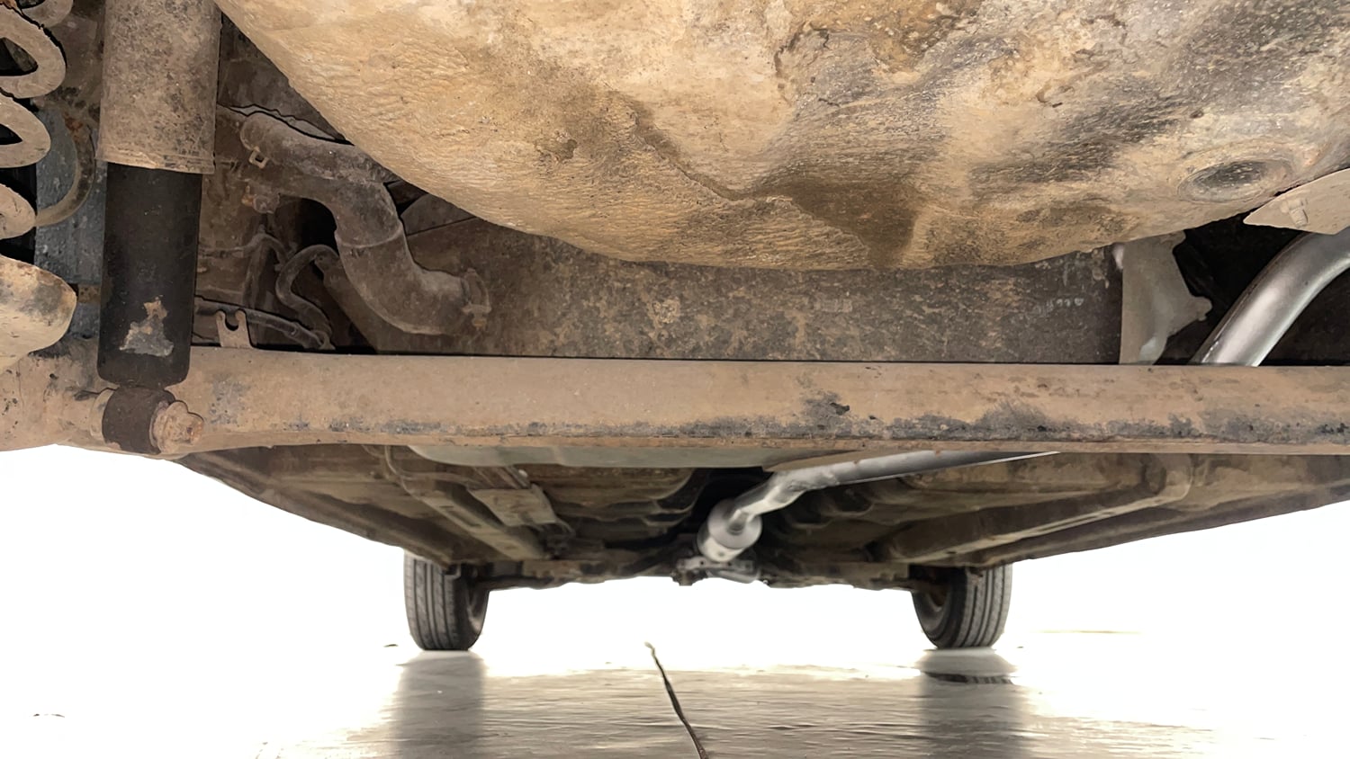 Used 2012 Hyundai i10 Magna 1.2 Kappa2 Petrol Manual extra REAR UNDERBODY VIEW (TAKEN FROM REAR)