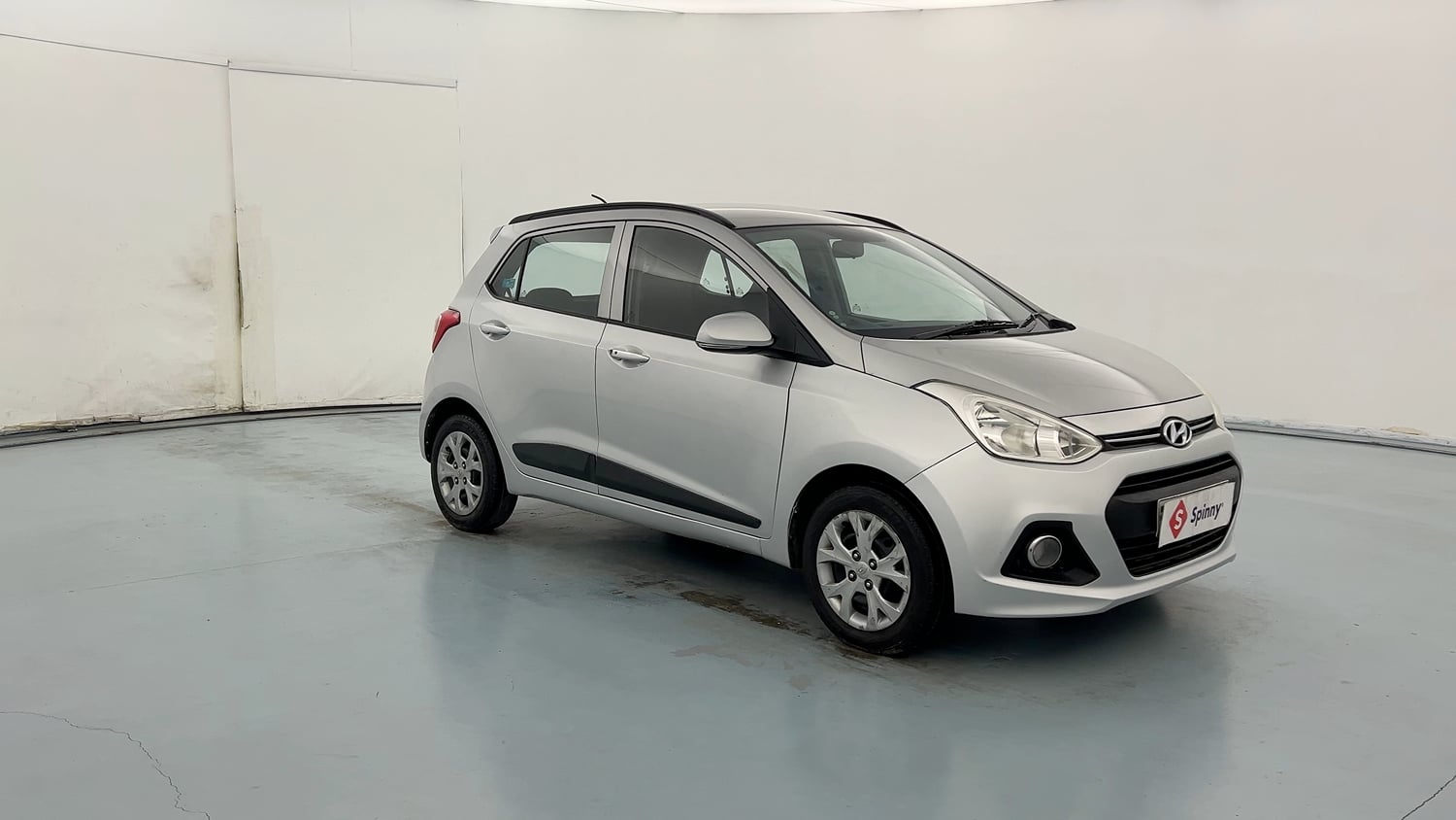 Used 2015 Hyundai Grand i10 Sportz 1.2 Kappa VTVT Petrol Manual exterior RIGHT FRONT CORNER VIEW