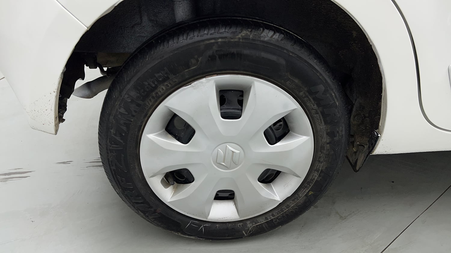 Used 2024 Maruti Suzuki Wagon R VXI 1.0 CNG Cng Manual tyres RIGHT REAR TYRE RIM VIEW