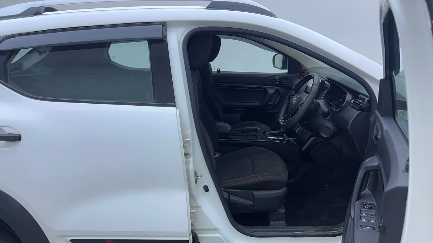 Used 2022 Renault Kiger RXZ Turbo CVT Petrol Automatic interior RIGHT SIDE FRONT DOOR CABIN VIEW