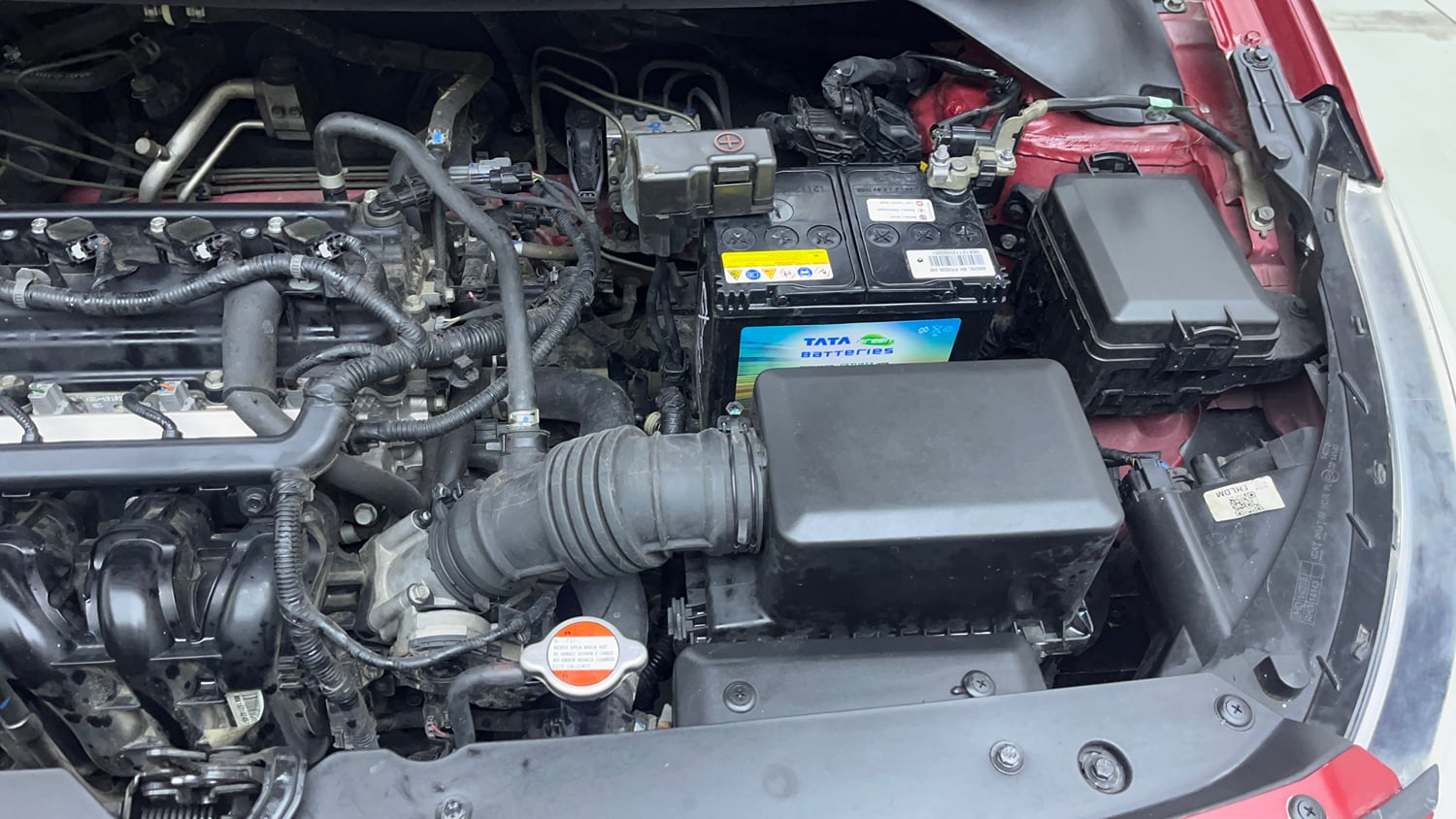 Used 2020 Hyundai Elite i20 Sportz Plus 1.2 Petrol Manual engine ENGINE LEFT SIDE VIEW