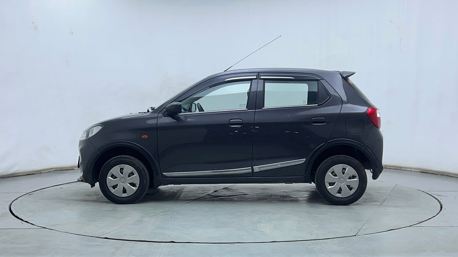 Used 2024 Maruti Suzuki Alto K10 VXi Plus Petrol Manual exterior LEFT SIDE VIEW