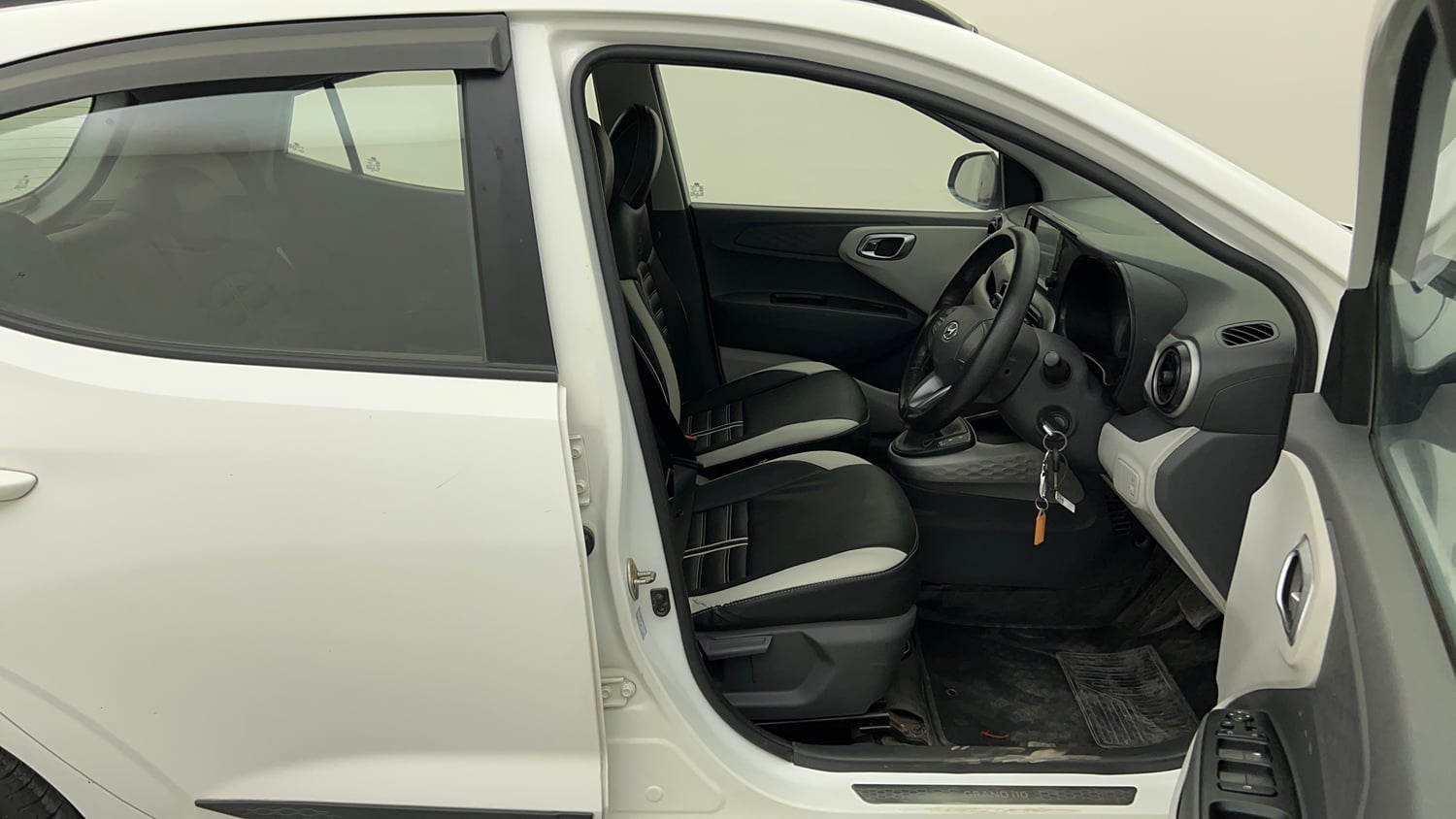 Used 2021 Hyundai Grand i10 Nios Sportz AMT 1.2 Kappa VTVT Petrol Automatic interior RIGHT SIDE FRONT DOOR CABIN VIEW