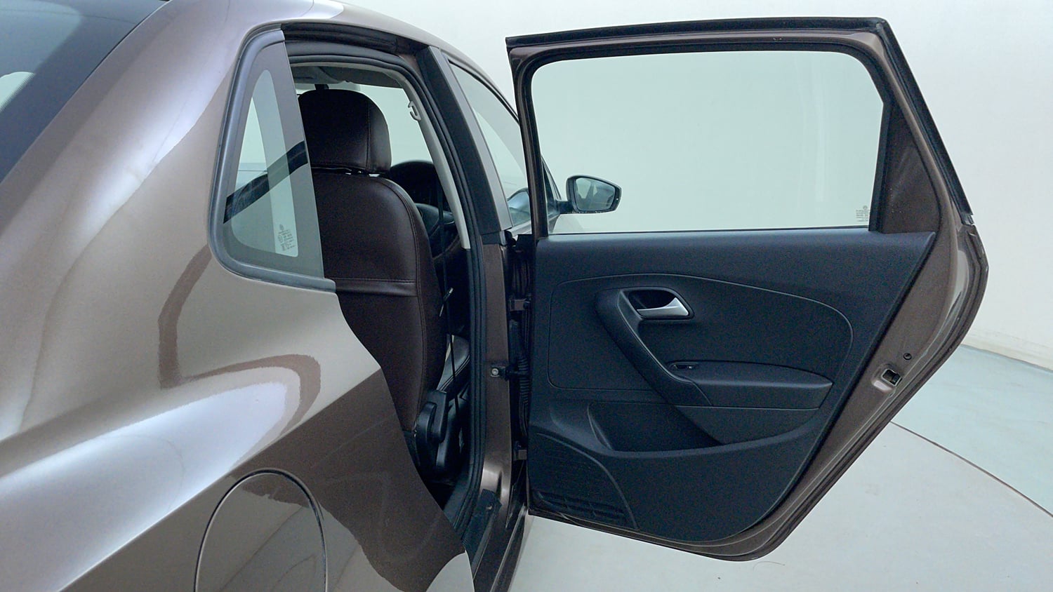 Used 2019 Volkswagen Ameo Comfortline 1.0L (P) Petrol Manual interior RIGHT REAR DOOR OPEN VIEW