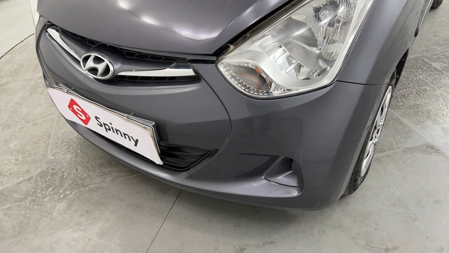 Used 2017 Hyundai Eon Magna + Petrol Manual dents MINOR SCRATCH