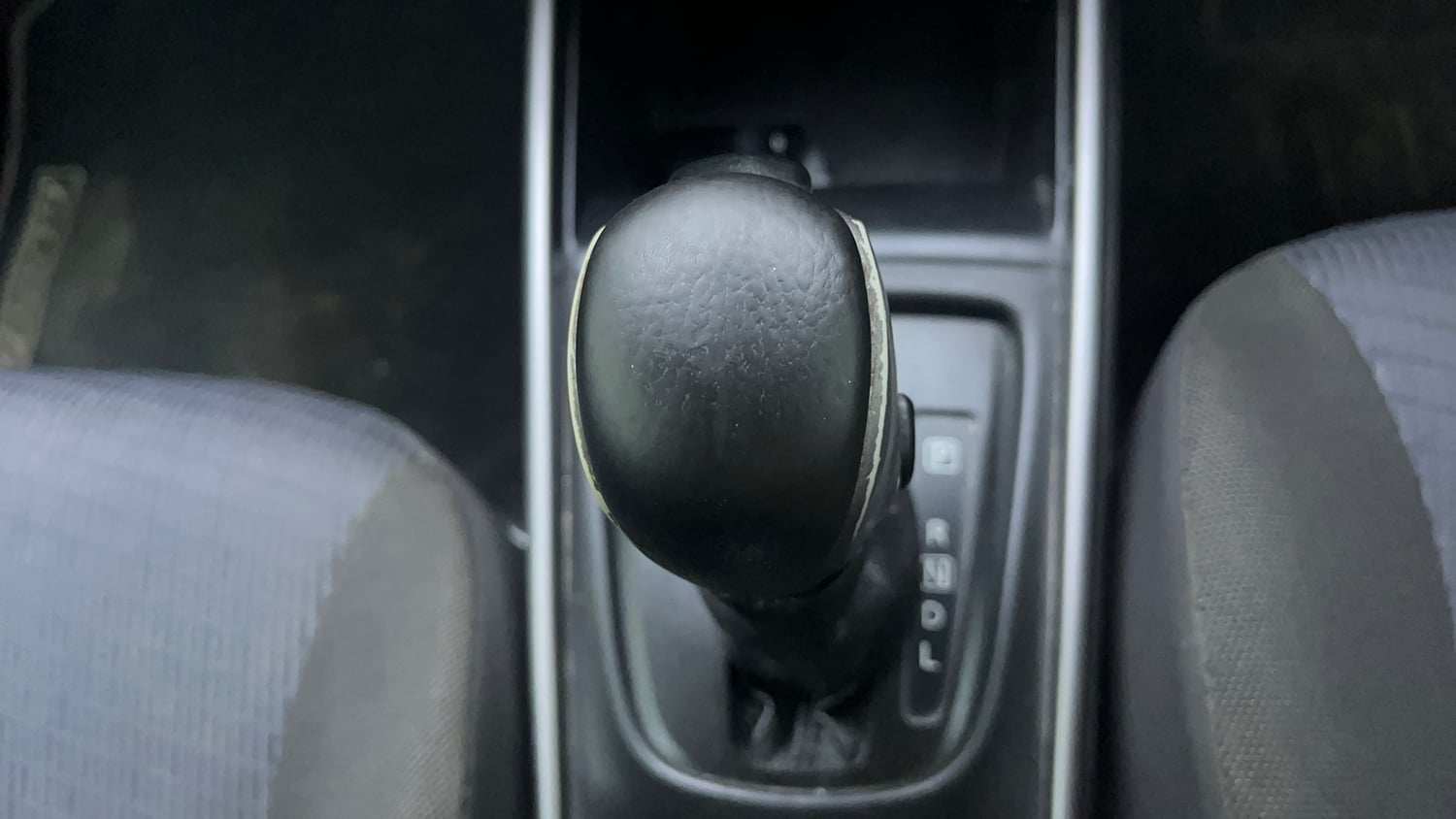 Used 2020 Toyota Glanza V CVT Petrol Automatic interior GEAR  KNOB VIEW