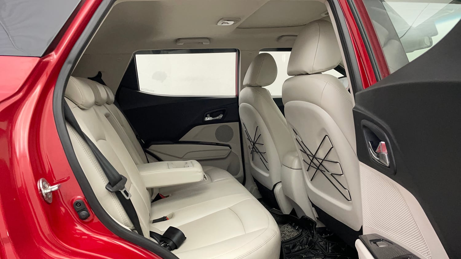 Used 2022 Mahindra XUV 300 W8 (O) 1.5 Diesel AMT Diesel Automatic interior RIGHT SIDE REAR DOOR CABIN VIEW