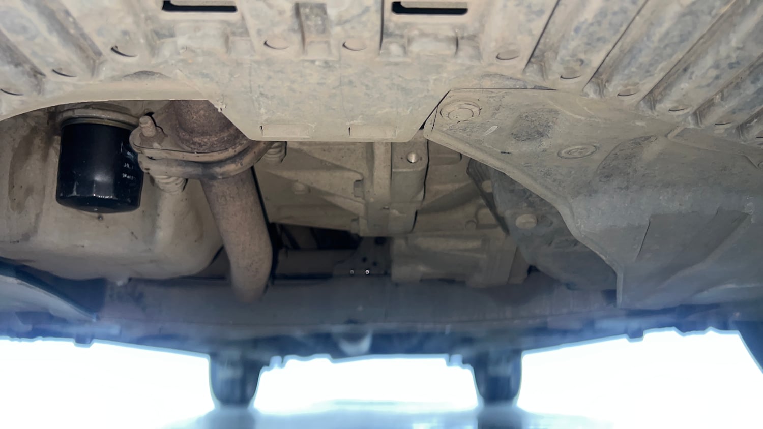 Used 2020 Maruti Suzuki Ciaz Alpha 1.5 AT Petrol Automatic extra FRONT LEFT UNDERBODY VIEW