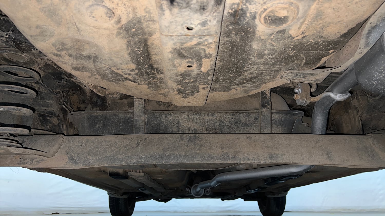 Used 2015 Hyundai Grand i10 Sportz 1.2 Kappa VTVT Petrol Manual extra REAR UNDERBODY VIEW (TAKEN FROM REAR)