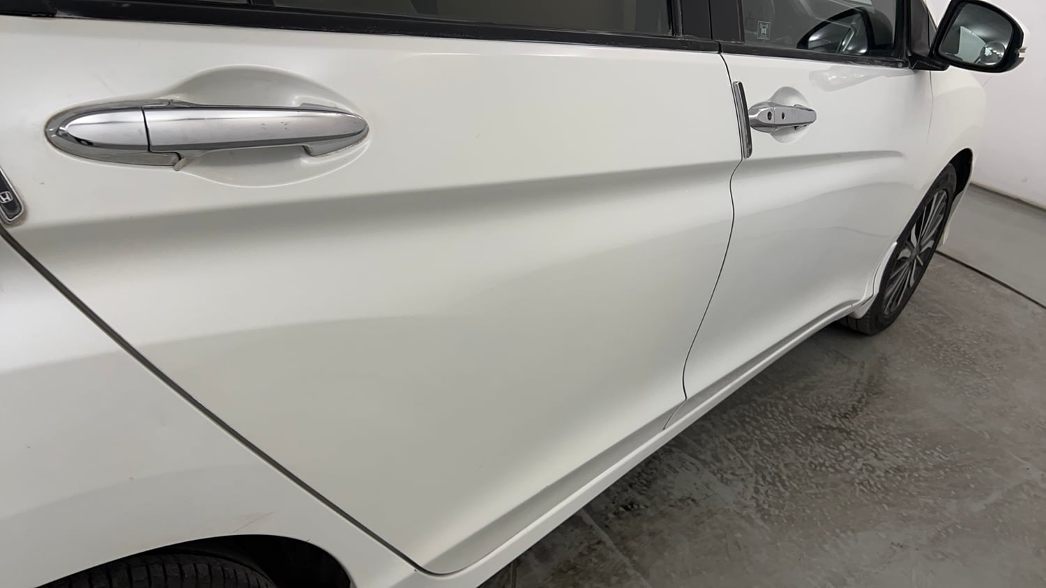 Used 2017 Honda City ZX CVT Petrol Petrol Automatic dents MINOR SCRATCH