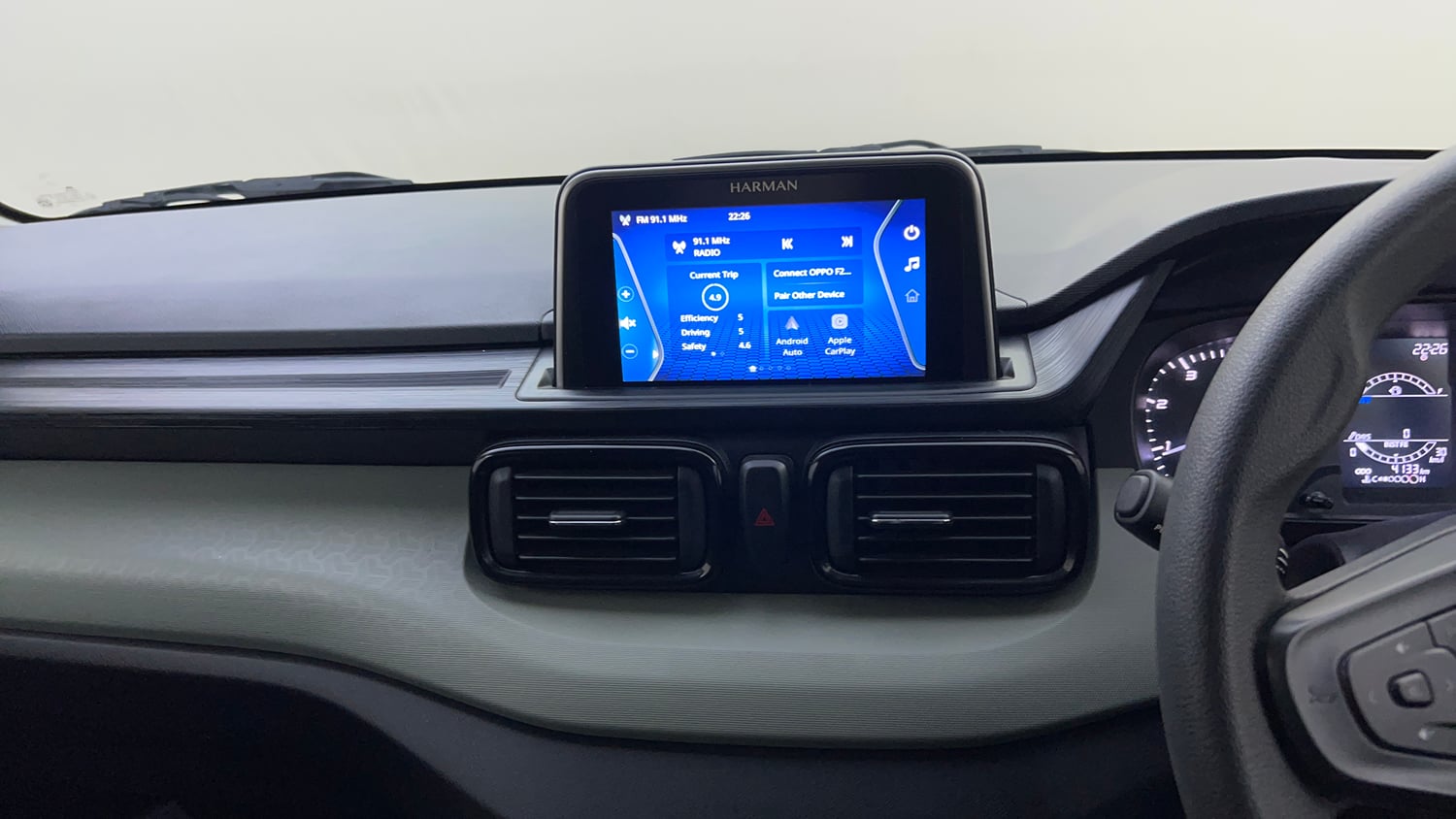Used 2023 Tata Punch Adventure Rhythm Pack MT Petrol Manual top_features Touch screen infotainment system
