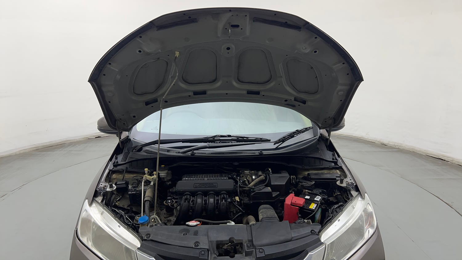 Used 2015 Honda City V Petrol Manual engine ENGINE & BONNET OPEN FRONT VIEW