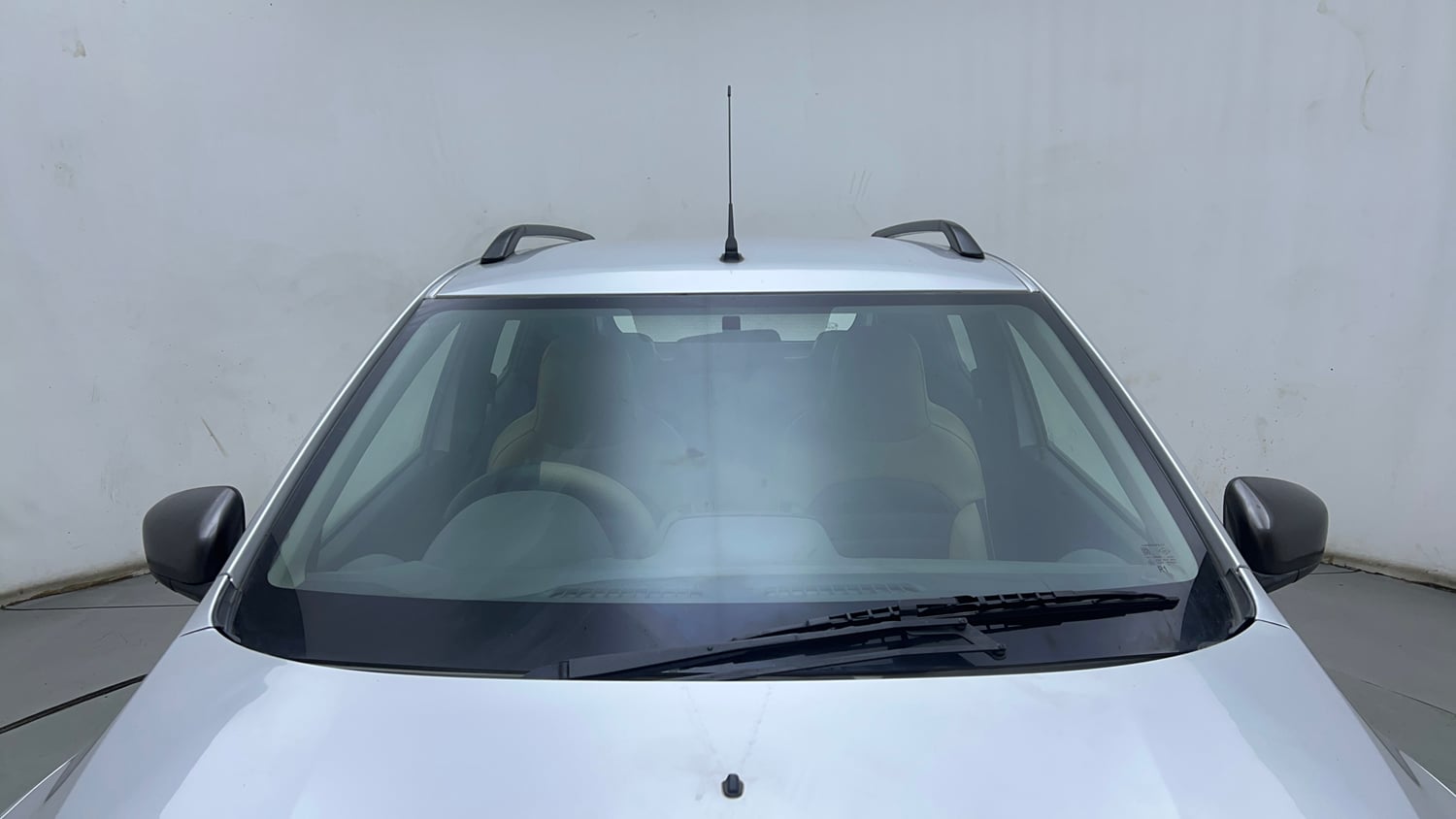 Used 2017 Renault Kwid 1.0 RXT AMT Petrol Automatic exterior FRONT WINDSHIELD VIEW