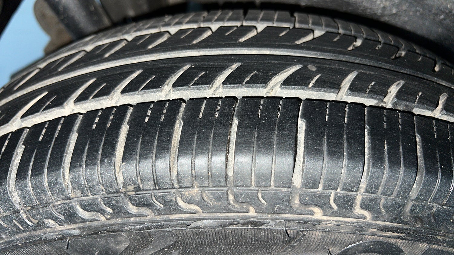 Used 2017 Maruti Suzuki Wagon R 1.0 LXI CNG (outside fitted) Cng Manual tyres RIGHT REAR TYRE TREAD VIEW