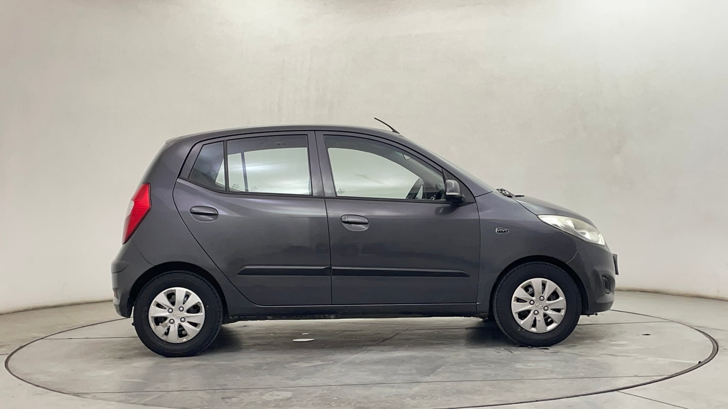Used 2012 Hyundai i10 Magna 1.2 Kappa2 Petrol Manual exterior RIGHT SIDE VIEW