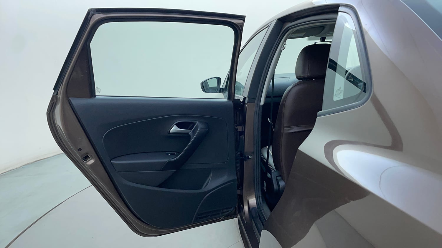Used 2019 Volkswagen Ameo Comfortline 1.0L (P) Petrol Manual interior LEFT REAR DOOR OPEN VIEW