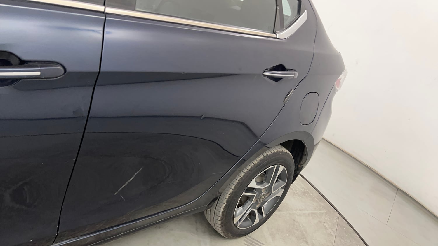 Used 2019 Tata Tigor Revotron XZA Petrol Automatic dents MINOR SCRATCH