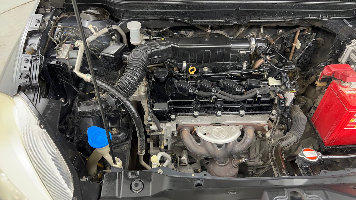 Used 2020 Maruti Suzuki S-Cross Zeta Petrol Manual engine ENGINE RIGHT SIDE VIEW