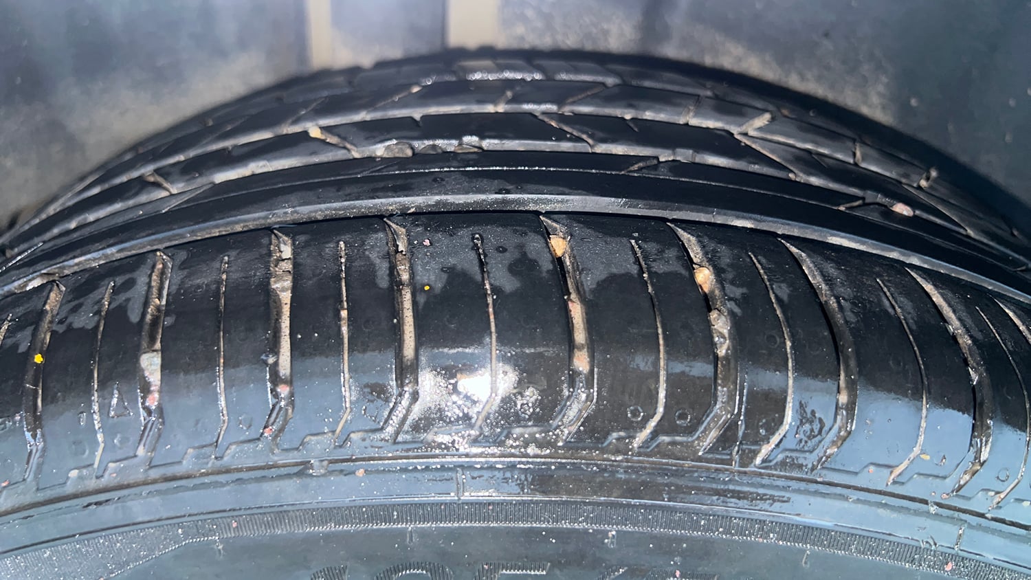 Used 2015 Maruti Suzuki Ciaz ZXi Petrol Manual tyres RIGHT REAR TYRE TREAD VIEW