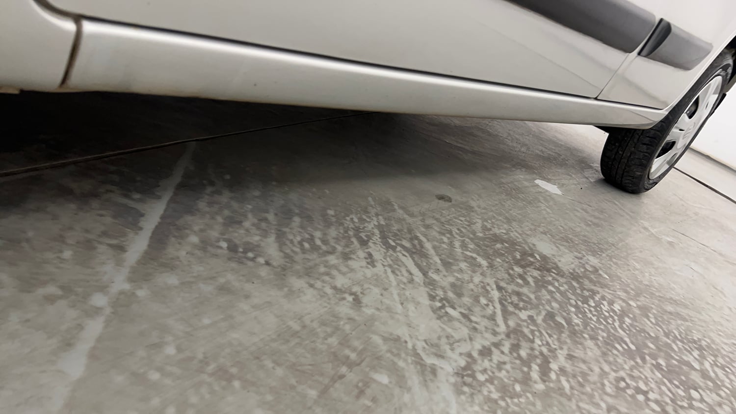 Used 2018 Maruti Suzuki Wagon R VXI Petrol Manual dents MINOR SCRATCH