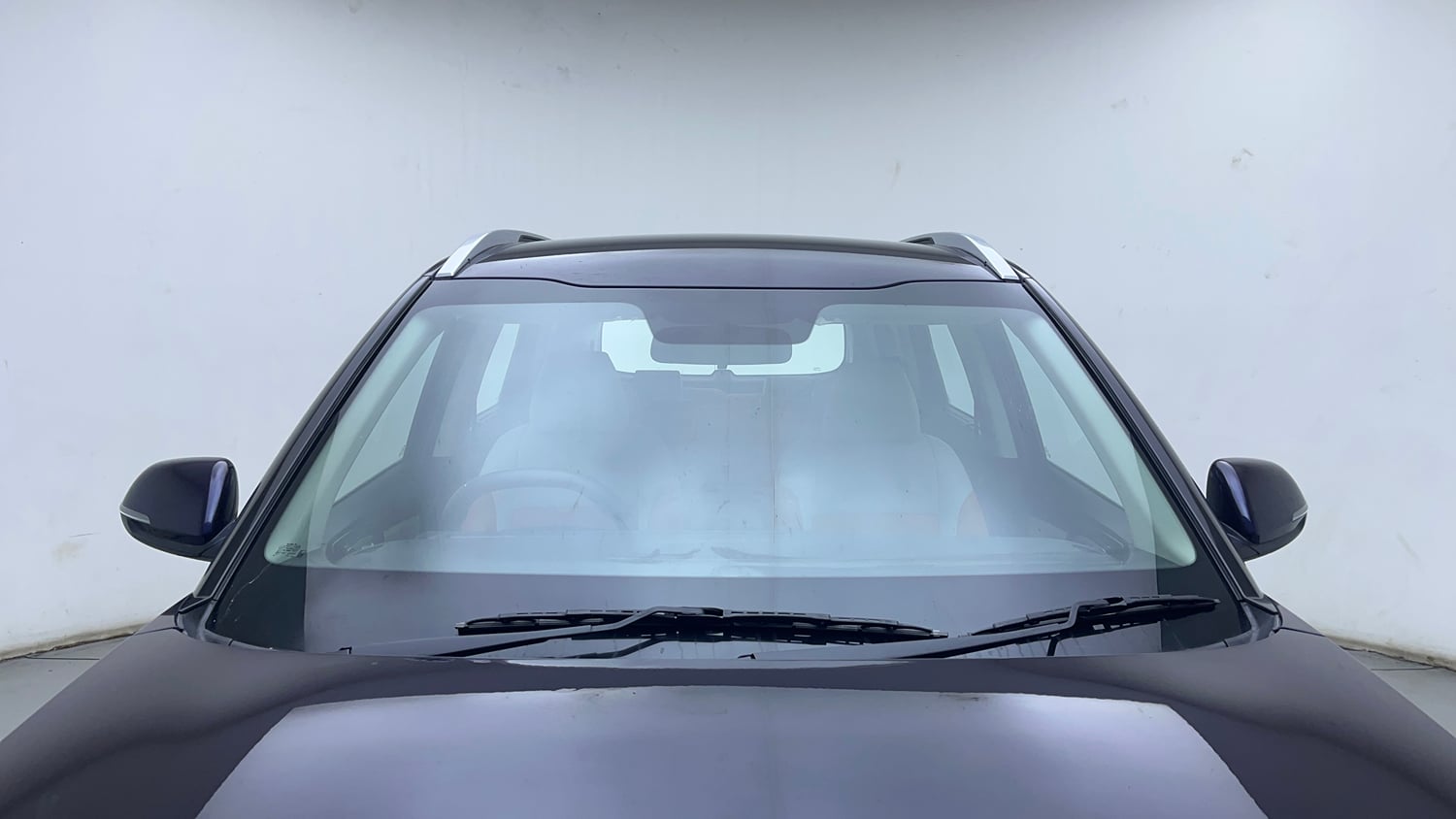 Used 2025 Kia Carens Clavis HTK 1.5 Petrol MT Petrol Manual exterior FRONT WINDSHIELD VIEW