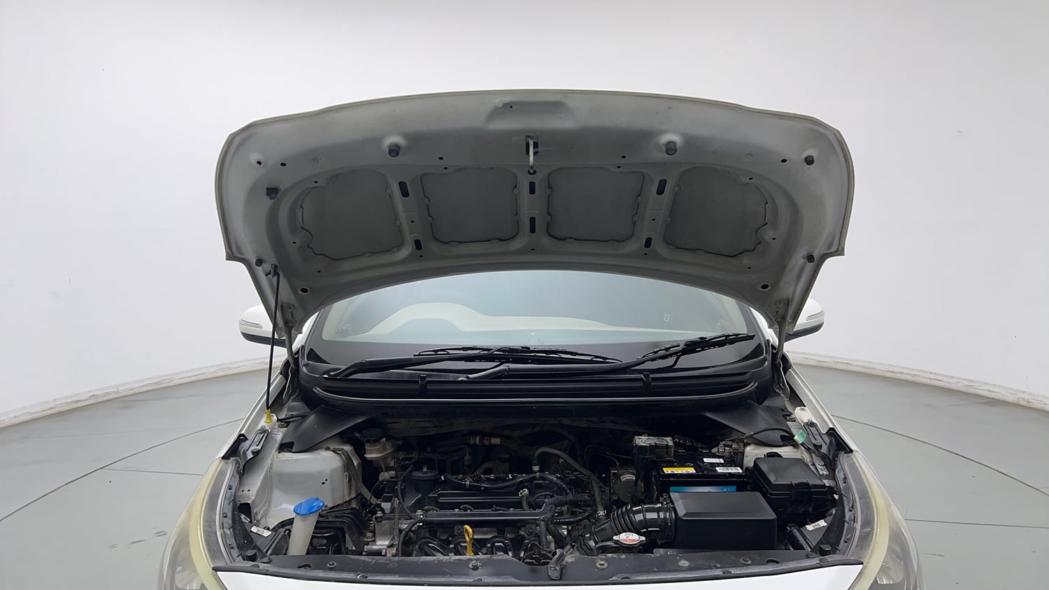 Used 2020 Hyundai Elite i20 Sportz Plus 1.2 Petrol Manual engine ENGINE & BONNET OPEN FRONT VIEW
