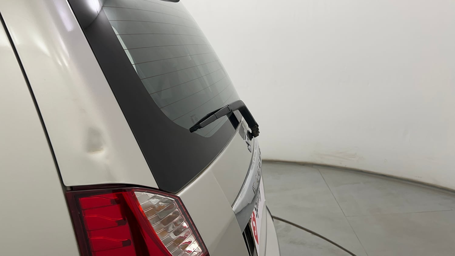 Used 2018 Maruti Suzuki Wagon R VXI Petrol Manual dents MINOR SCRATCH