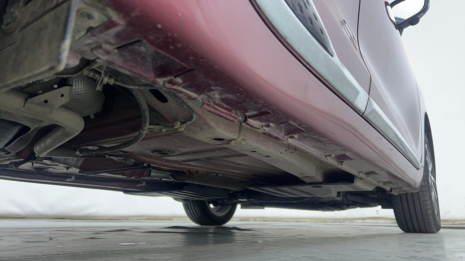 Used 2024 Maruti Suzuki Baleno Alpha AGS Petrol Automatic extra REAR RIGHT UNDERBODY VIEW