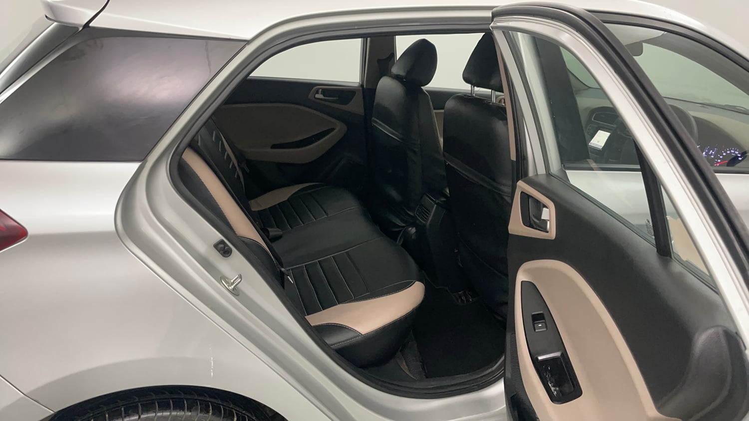 Used 2018 Hyundai Elite i20 Asta 1.2 Petrol Manual interior RIGHT SIDE REAR DOOR CABIN VIEW