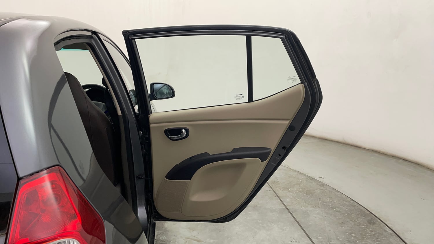 Used 2012 Hyundai i10 Magna 1.2 Kappa2 Petrol Manual interior RIGHT REAR DOOR OPEN VIEW