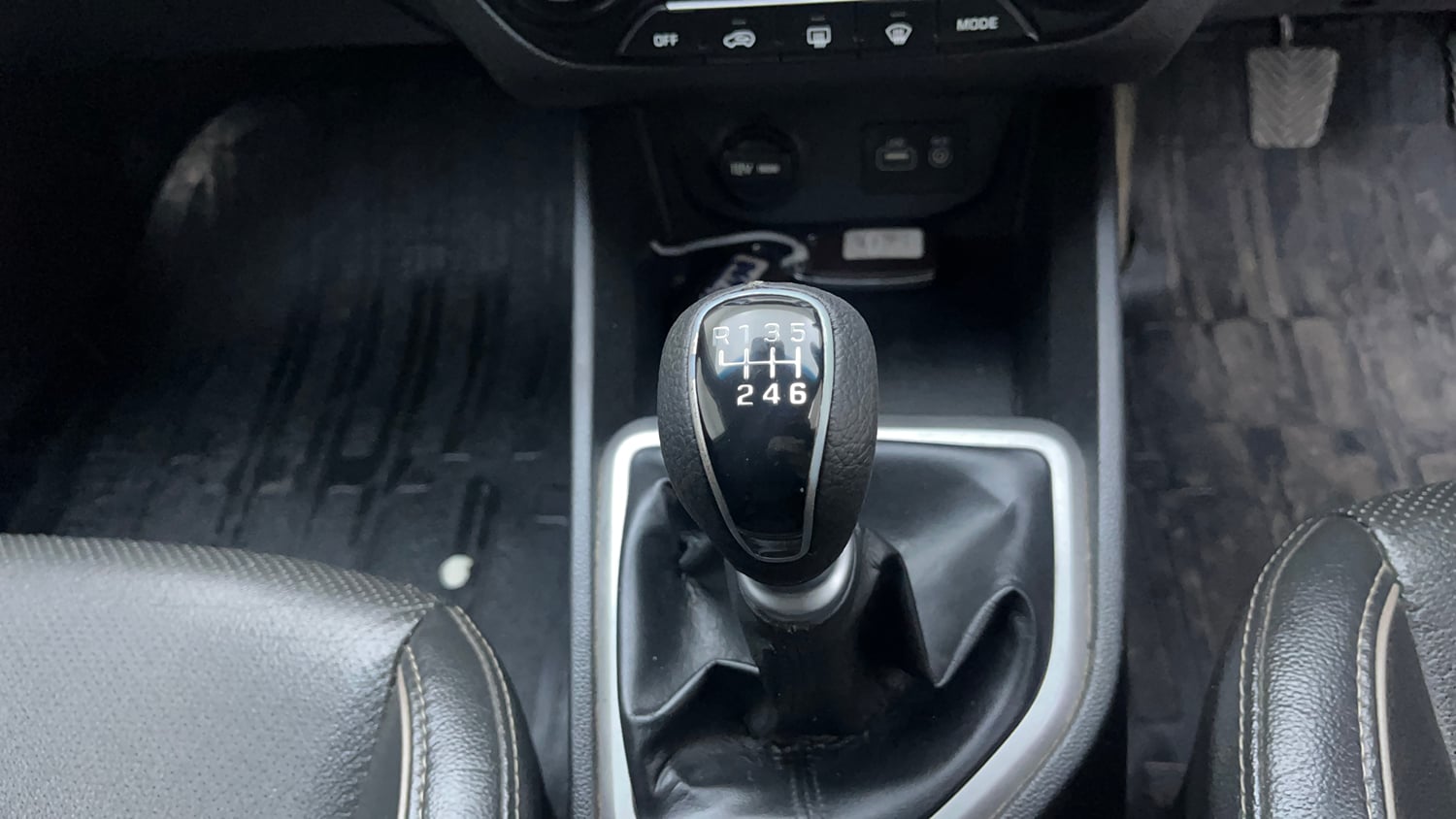 Used 2017 Hyundai Creta SX 1.6 CRDI (O) Diesel Manual interior GEAR  KNOB VIEW