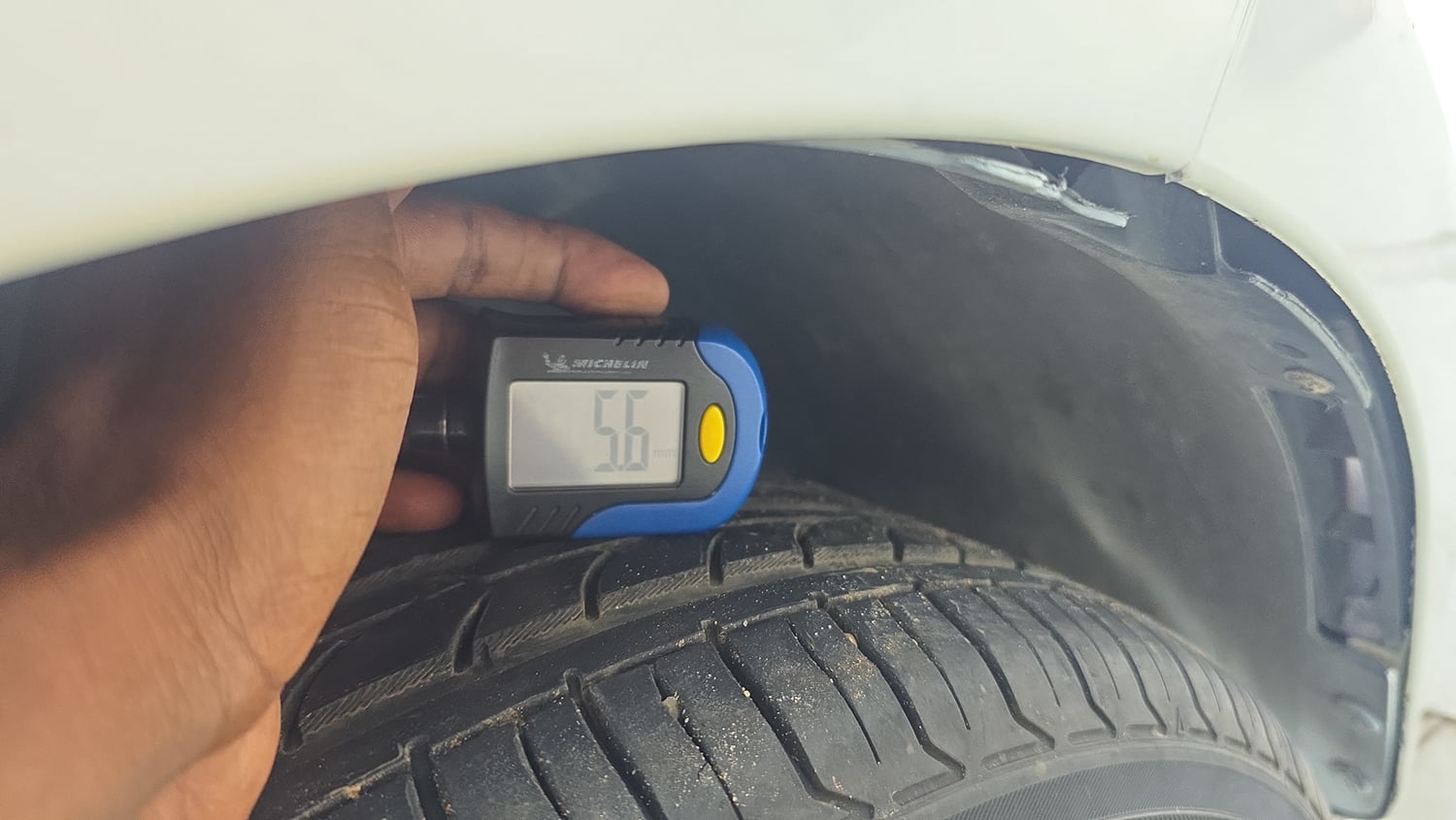 Used 2019 Hyundai Elite i20 Asta 1.2 (O) Petrol Manual tyres RIGHT FRONT TYRE TREAD VIEW
