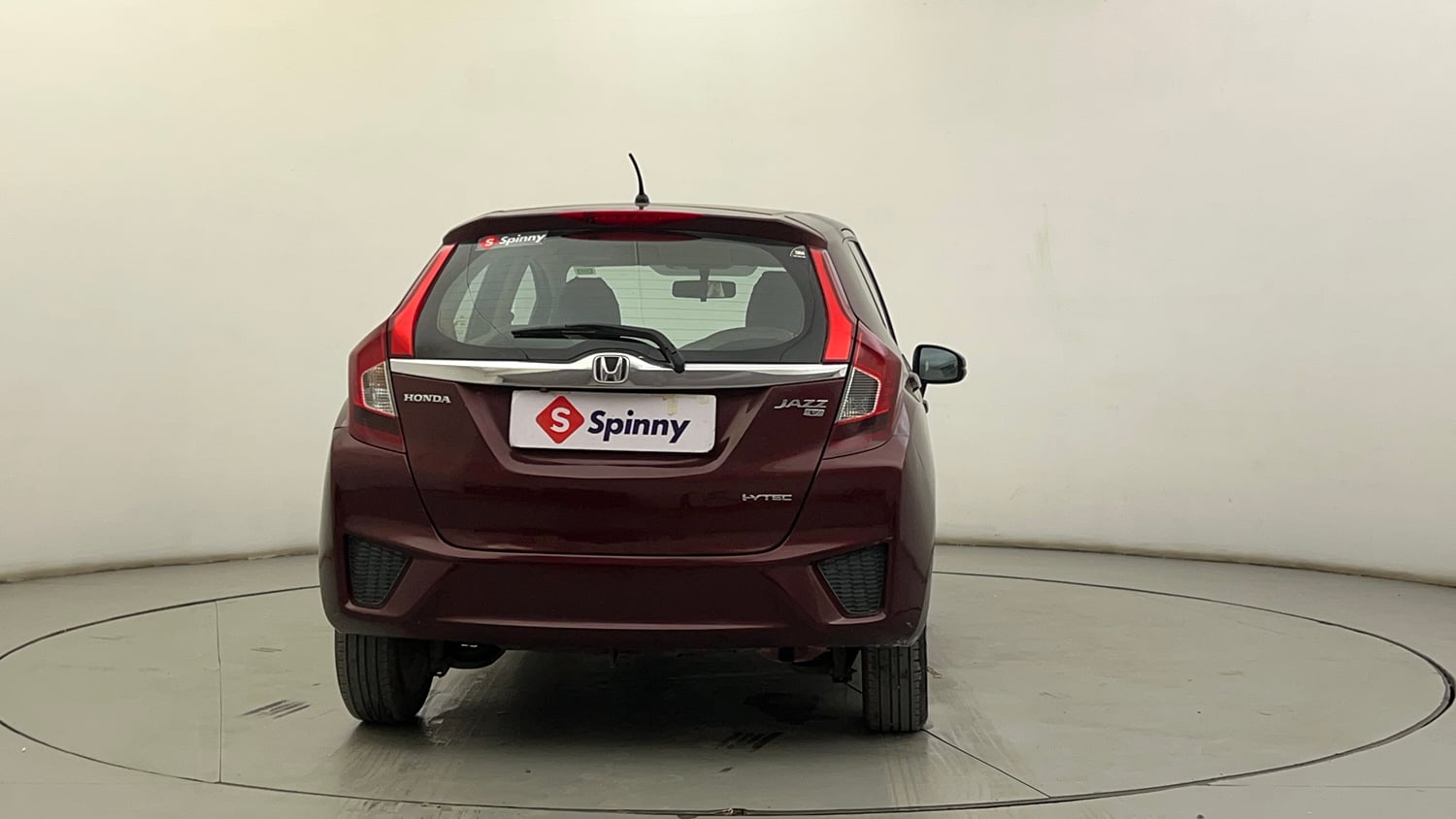 Used 2015 Honda Jazz V AT Petrol Petrol Automatic exterior BACK VIEW