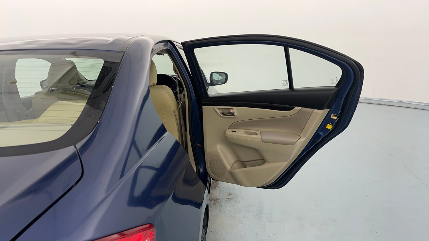 Used 2017 Maruti Suzuki Ciaz Alpha 1.4 MT Petrol Manual interior RIGHT REAR DOOR OPEN VIEW