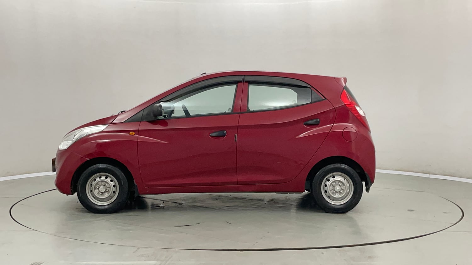 Used 2017 Hyundai Eon Era + Petrol Manual exterior LEFT SIDE VIEW