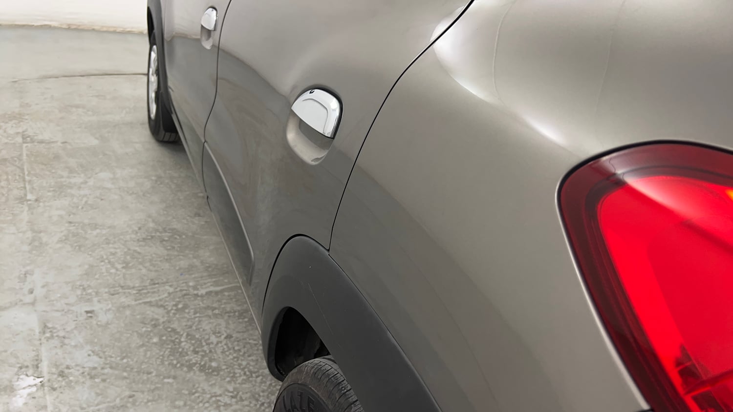 Used 2016 Renault Kwid RXT CNG (Outside Fitted) Cng Manual dents MINOR SCRATCH