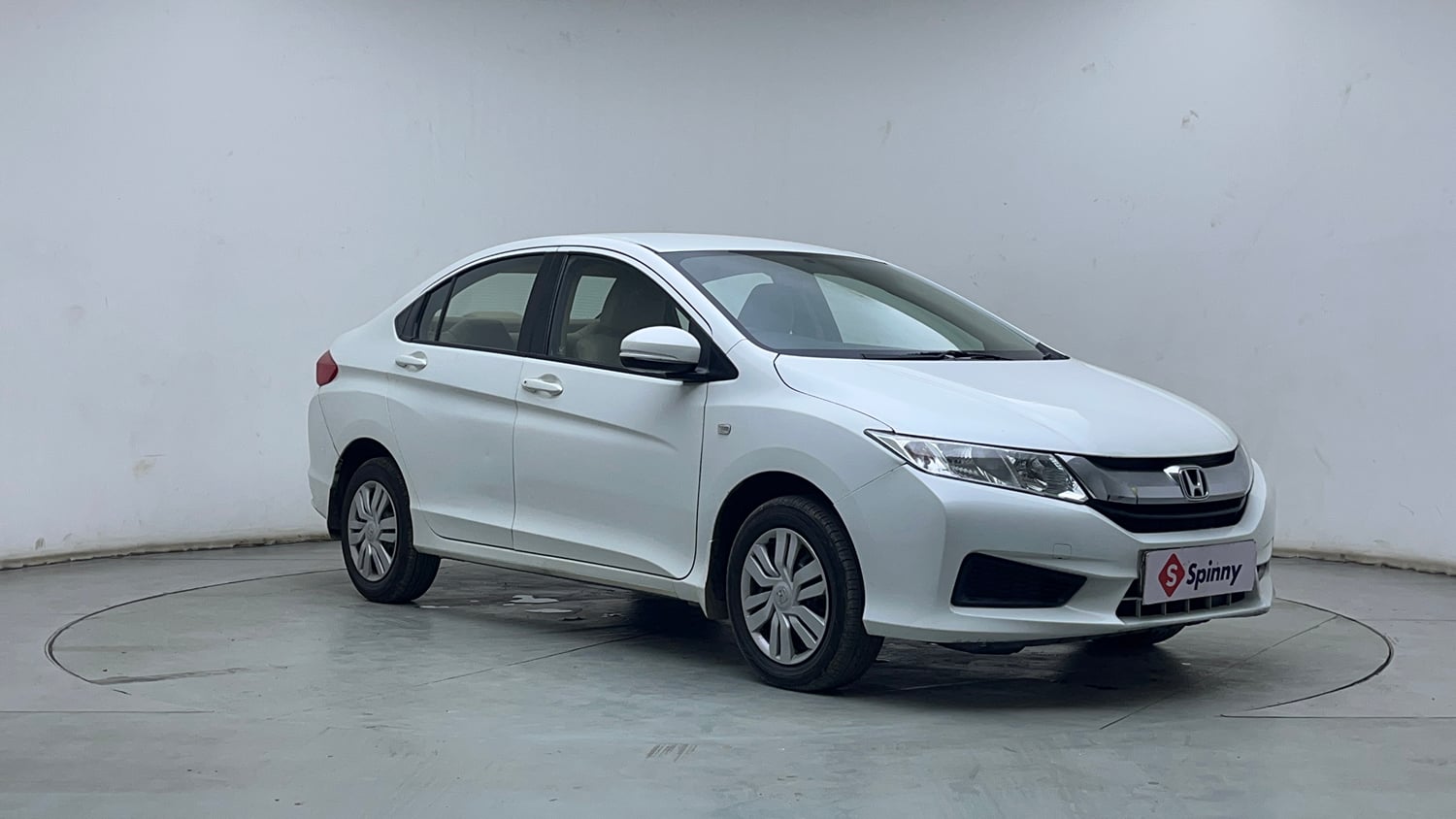 Used 2015 Honda City SV CVT Petrol Automatic exterior RIGHT FRONT CORNER VIEW