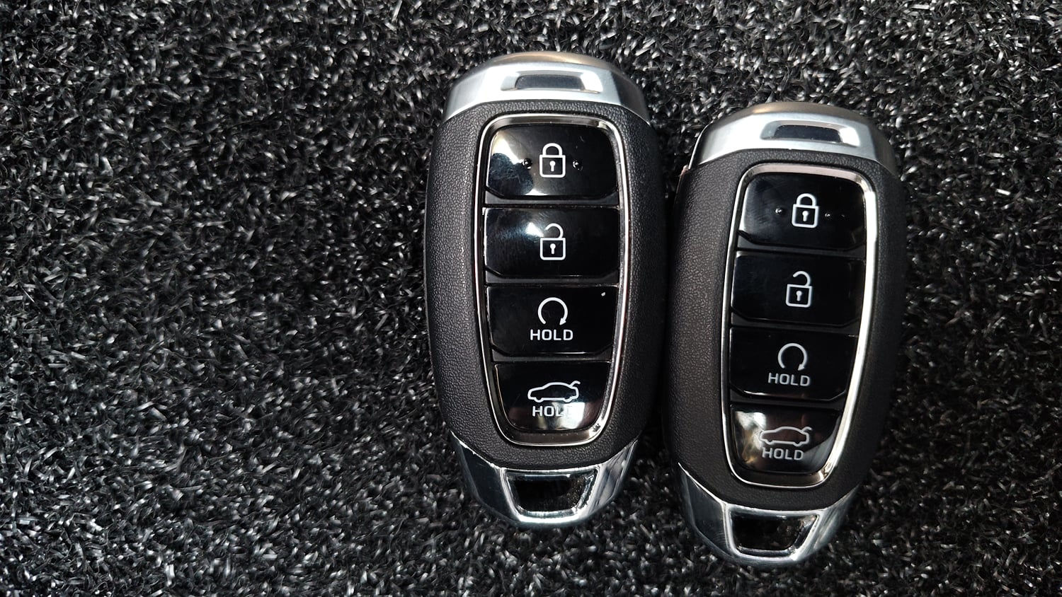 Used 2025 Hyundai Verna SX 1.5 Petrol MT Petrol Manual extra CAR KEY VIEW