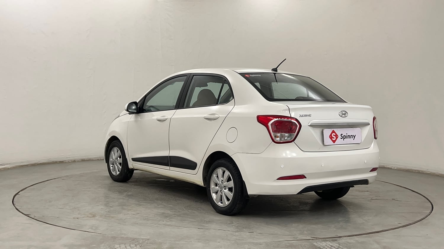 Used 2015 Hyundai Xcent S 1.2 (O) Petrol Manual exterior LEFT REAR CORNER VIEW