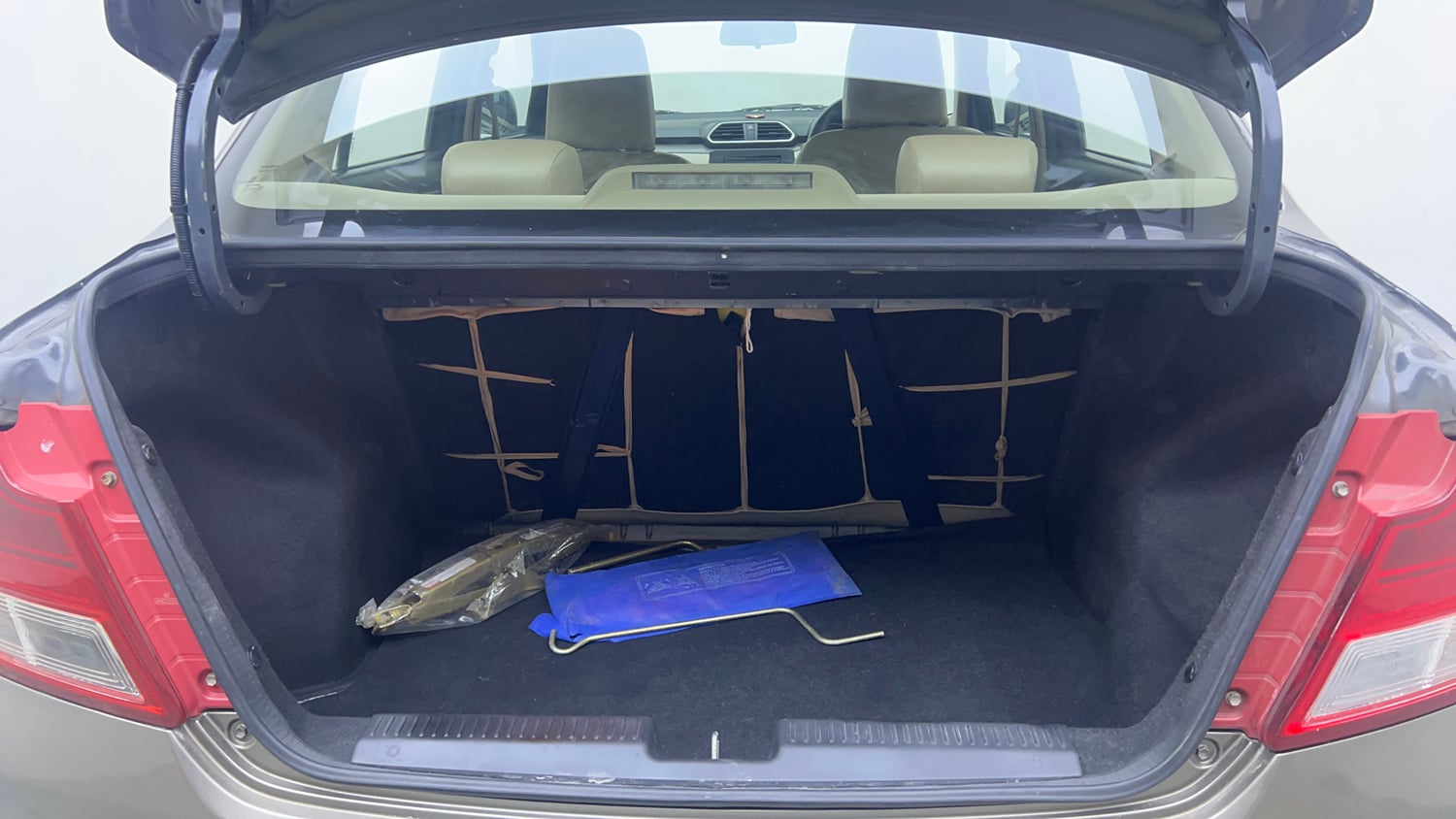 Used 2020 Maruti Suzuki Dzire VXi AGS Petrol Automatic interior DICKY INSIDE VIEW