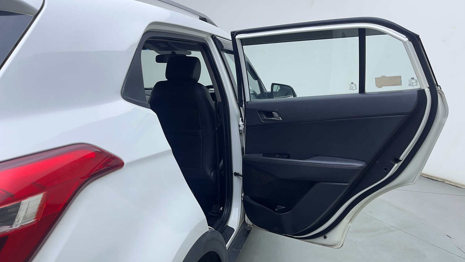 Used 2017 Hyundai Creta SX 1.6 CRDI (O) Diesel Manual interior RIGHT REAR DOOR OPEN VIEW