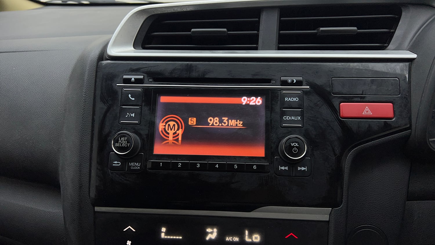Used 2015 Honda Jazz V Petrol Petrol Manual top_features Integrated (in-dash) music system