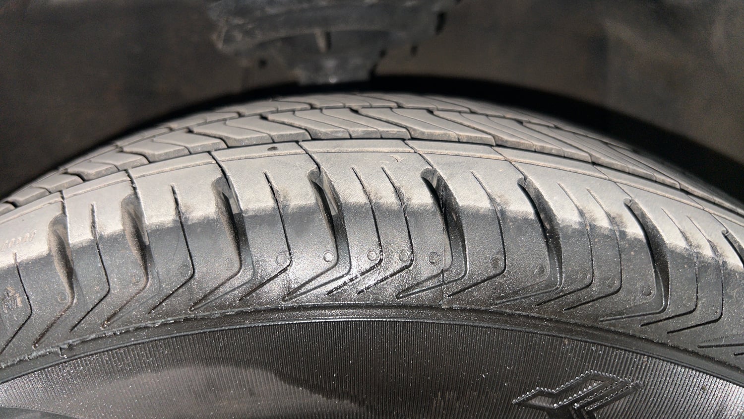 Used 2019 Hyundai Xcent S Petrol Manual tyres RIGHT FRONT TYRE TREAD VIEW