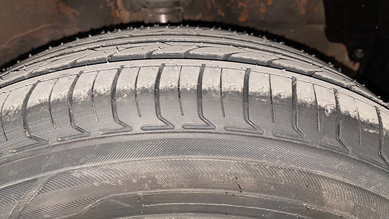 Used 2018 Maruti Suzuki Celerio X Zxi (O) AMT Petrol Automatic tyres RIGHT FRONT TYRE TREAD VIEW