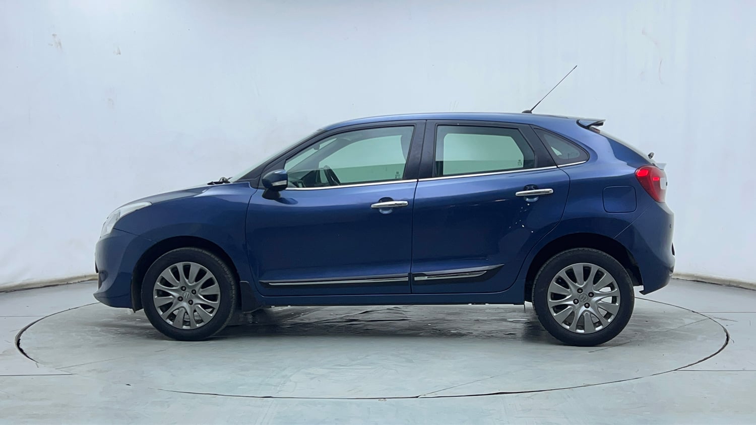 Used 2017 Maruti Suzuki Baleno Zeta 1.2 Petrol Manual exterior LEFT SIDE VIEW