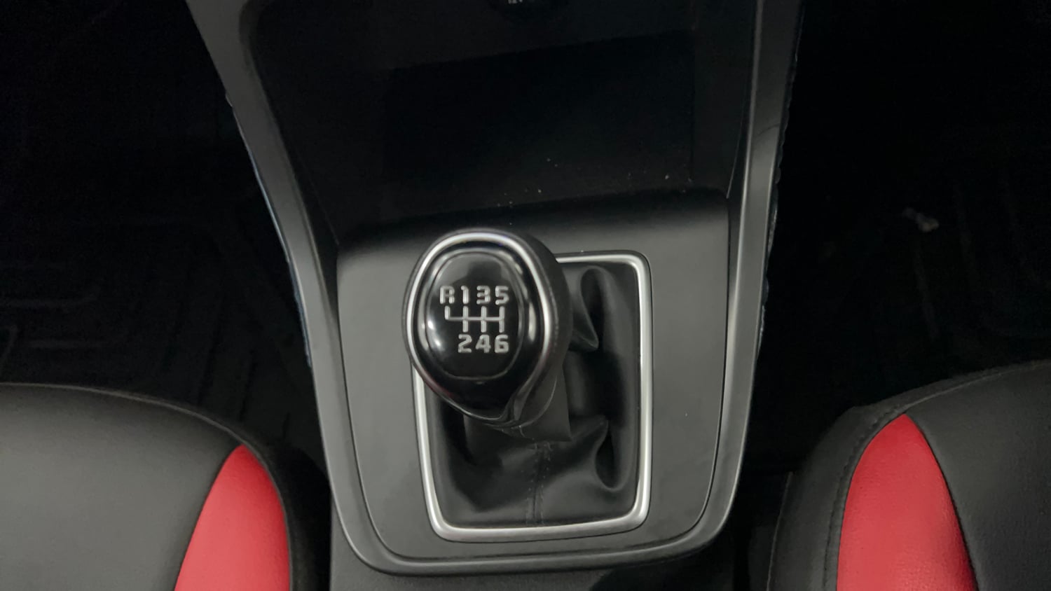 Used 2023 Hyundai Creta E 1.5 Petrol Petrol Manual interior GEAR  KNOB VIEW
