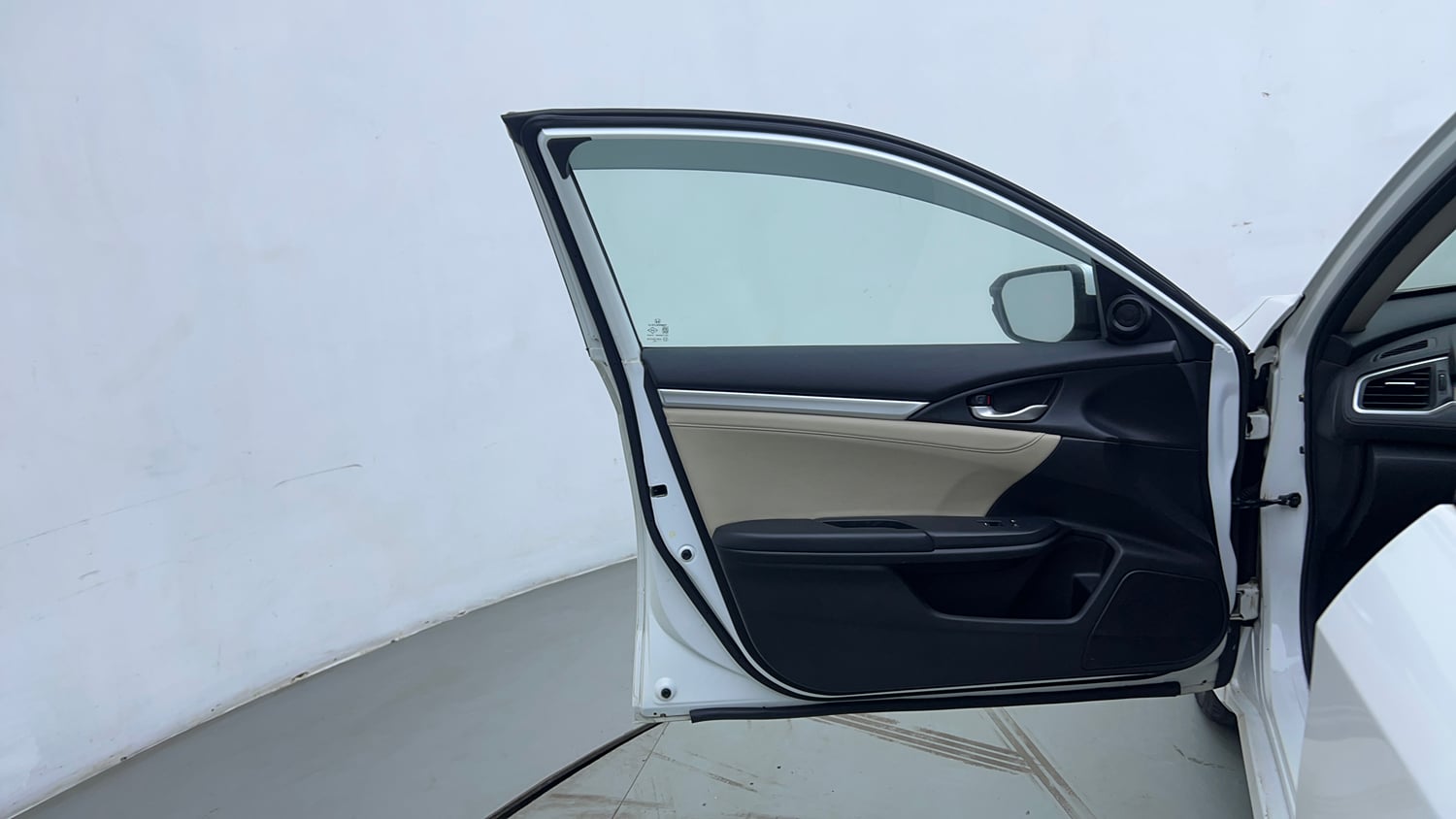 Used 2019 Honda Civic ZX CVT Petrol Petrol Automatic interior LEFT FRONT DOOR OPEN VIEW